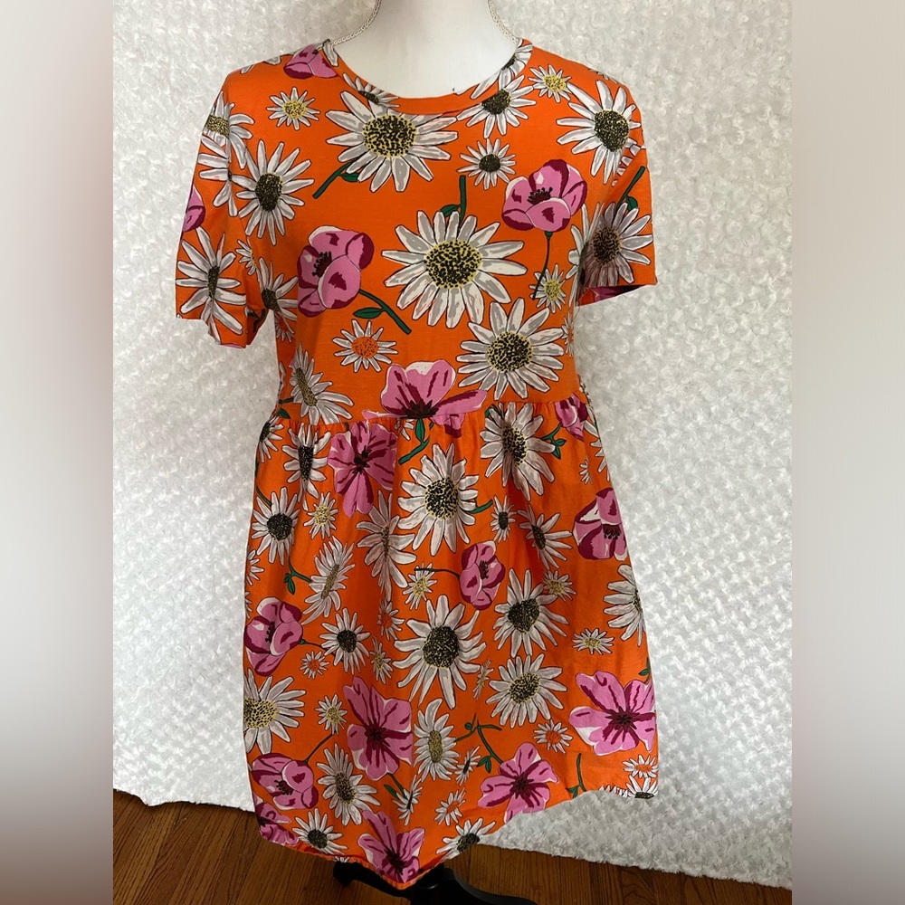 Zara orange daisy babydoll dress size medium